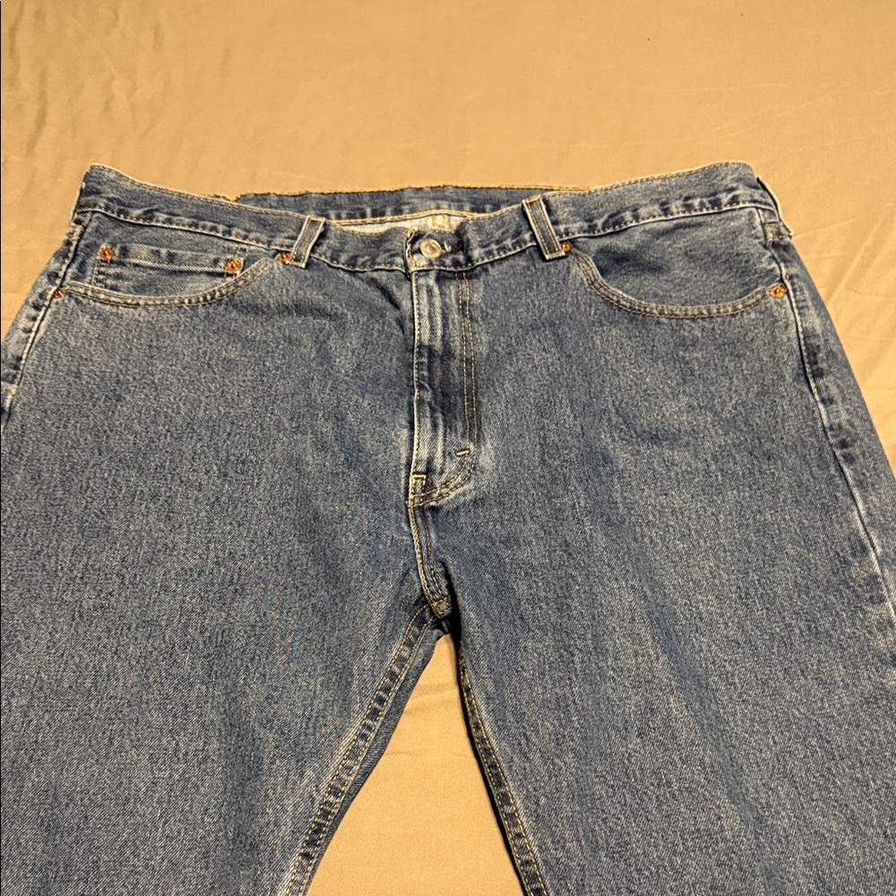Levi's Men's Straight Blue Jeans 505’s.  40x29 - Picture 2 of 4